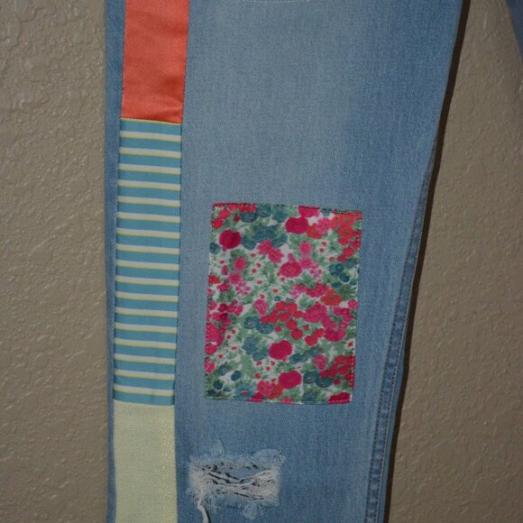 NWOT Sz 4 Hellessy Patchwork Embelished Distressed Slim-Leg Ankle Jeans - Picture 3 of 6